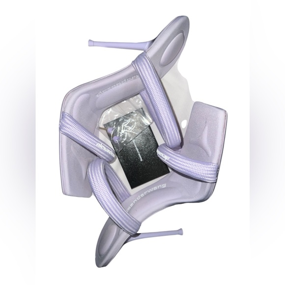 NIB Alexander Wang “Julie Tubular Webbing” Heels
Never worn - Picture 3 of 8